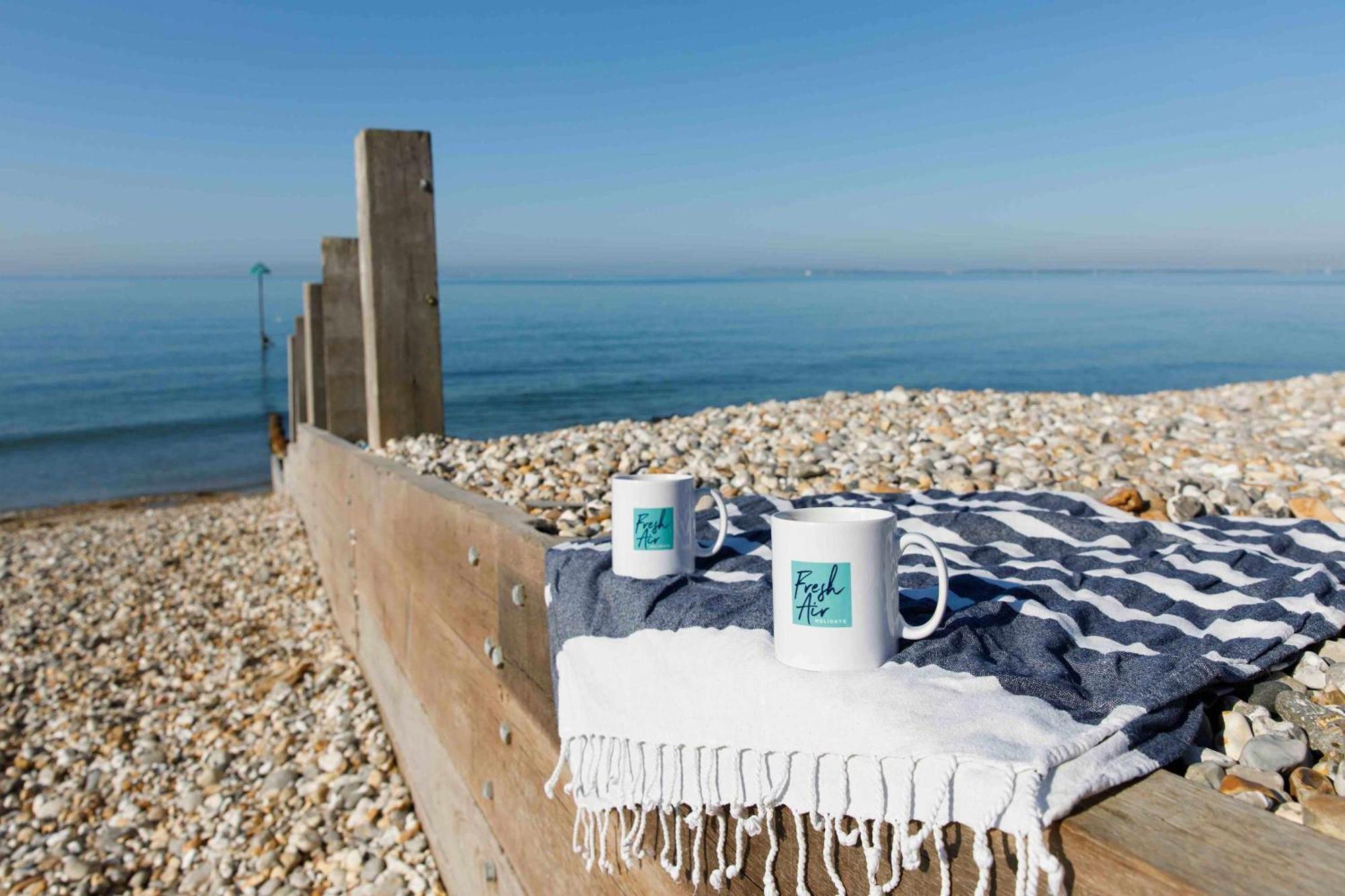 High-End Beachfront Getaway Sea View King Bed East Wittering Exterior photo