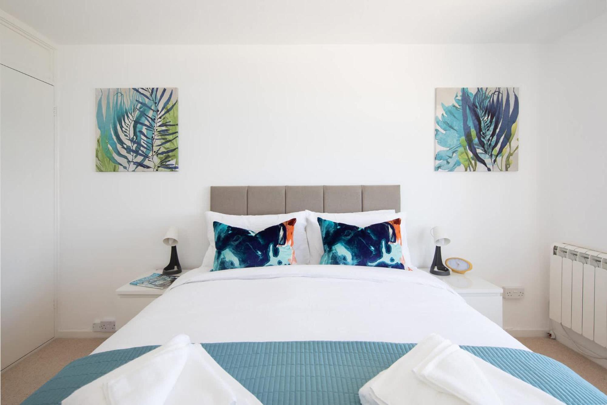 High-End Beachfront Getaway Sea View King Bed East Wittering Exterior photo