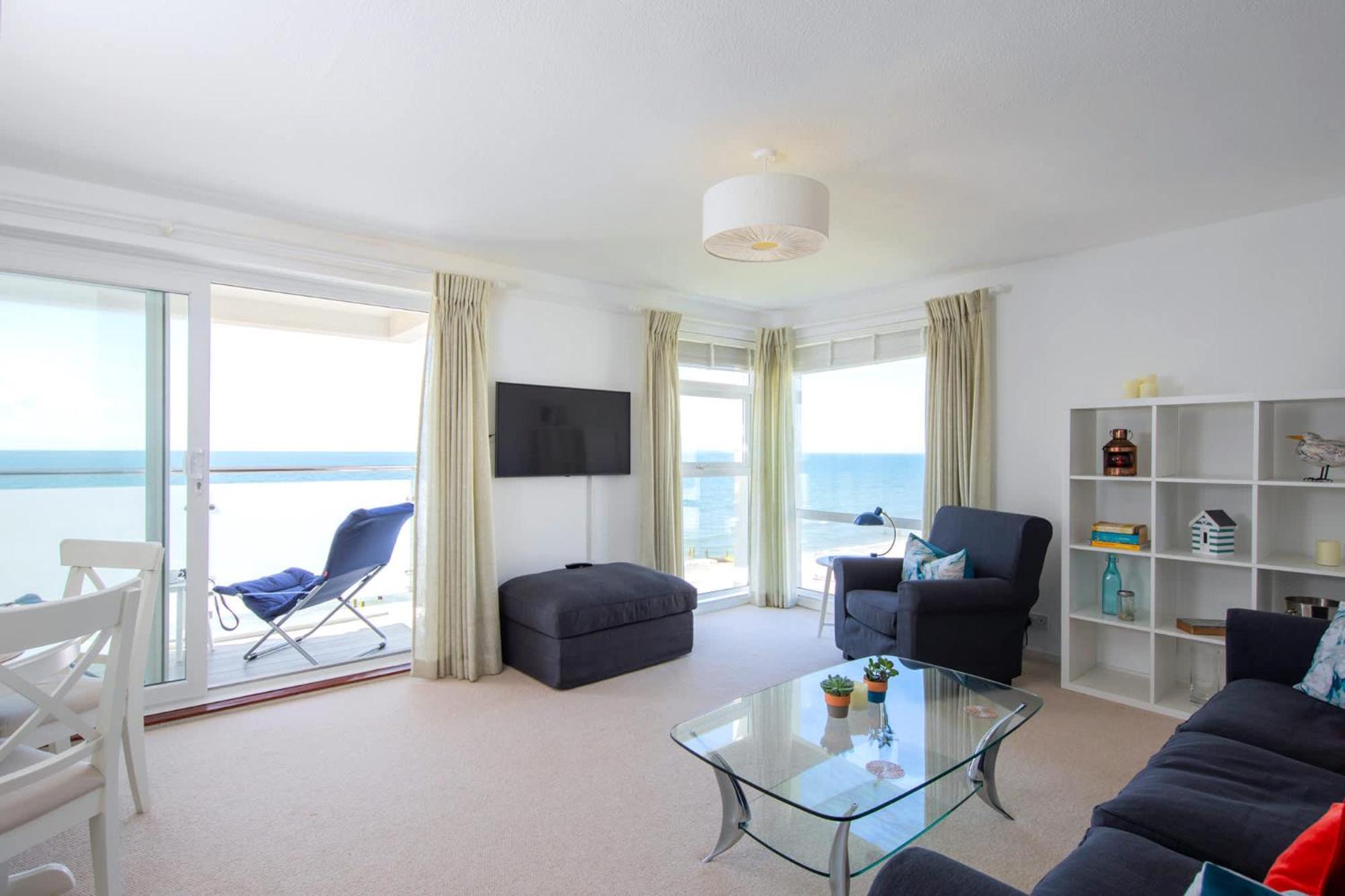 High-End Beachfront Getaway Sea View King Bed East Wittering Exterior photo